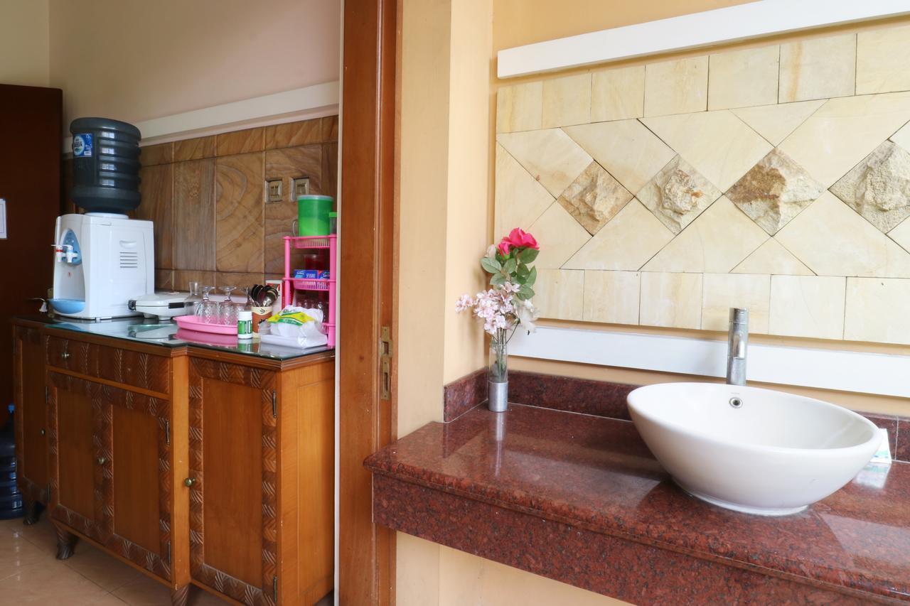 Maharani Guesthouse Tebet Syariah جاكرتا المظهر الخارجي الصورة