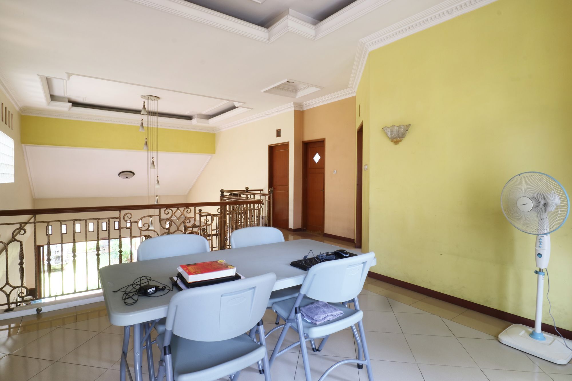 Maharani Guesthouse Tebet Syariah جاكرتا المظهر الخارجي الصورة